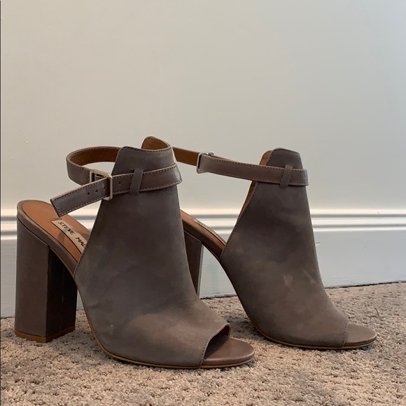 Chunky Steve Madden Heels - Picture 1 of 5